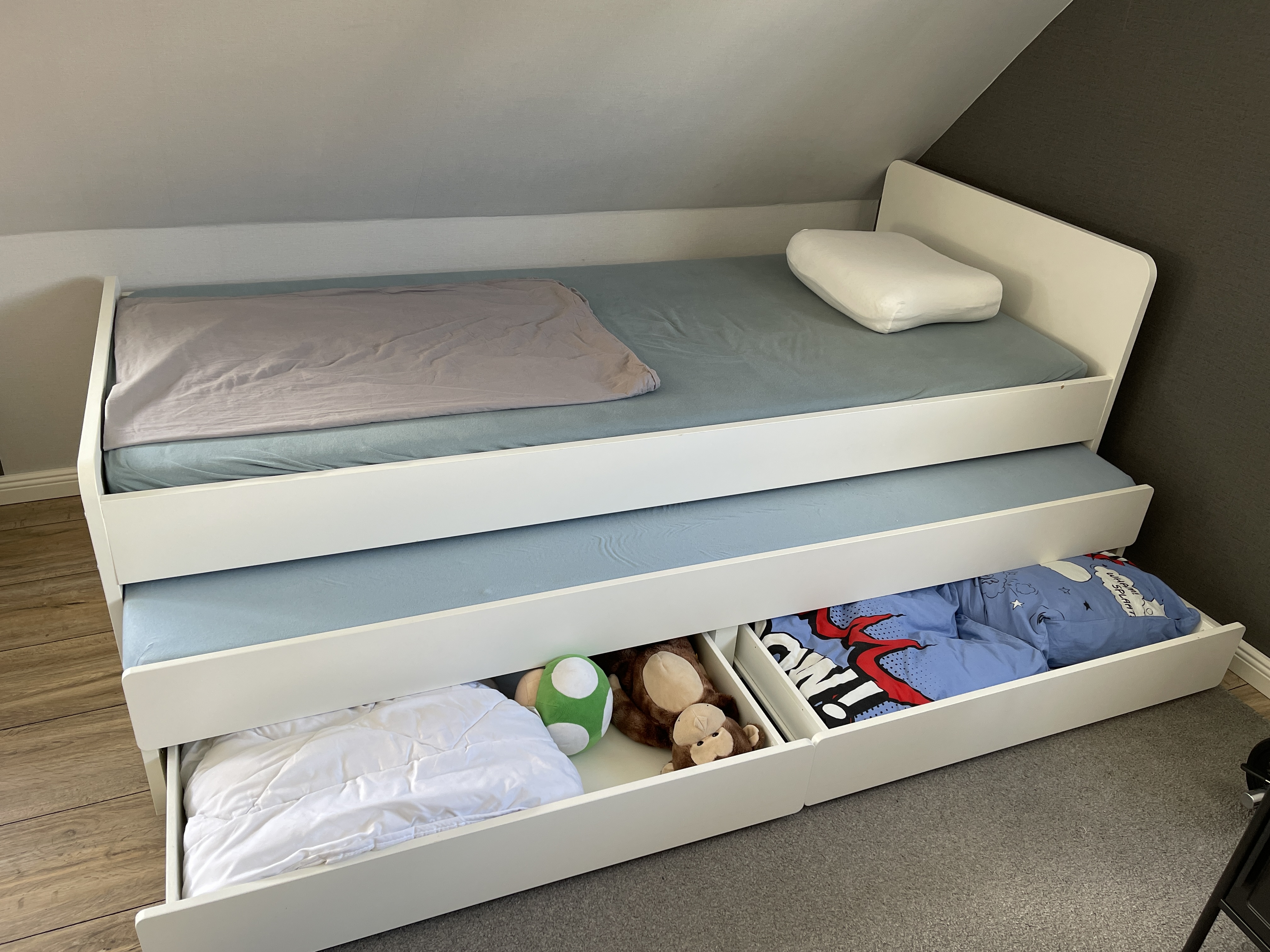 Gemeinde Wimsheim: Ikea Bett SLÄKT 90x200